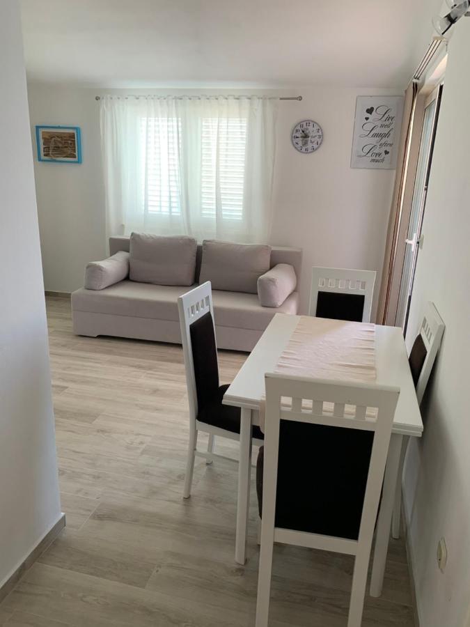 Ferienwohnung Apartman Demi Miškovići Exterior foto